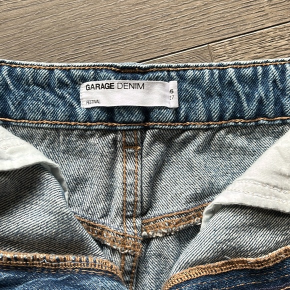 Women’s Denim Shorts - Picture 3 of 3